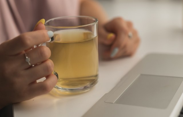 Jedna šolja dnevno: Poboljšava krvnu sliku, smanjuje upale i probleme sa varenjem...